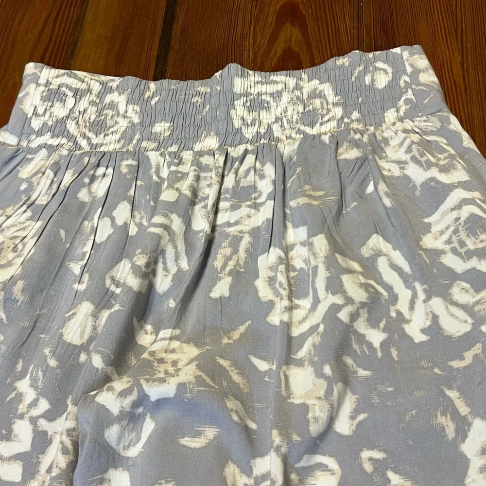 Jack by BB Dakota Grey Floral Wide Leg Small Pants‎